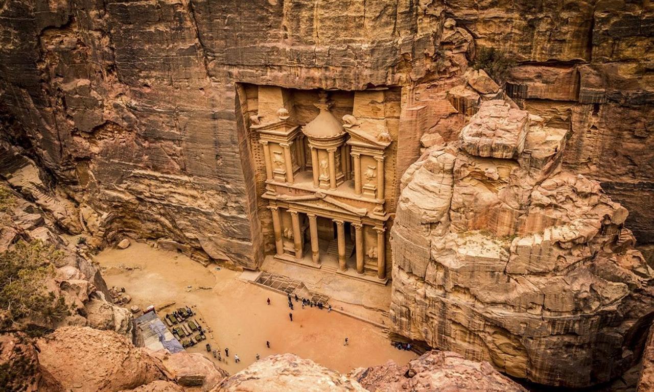 7 Wonders Hotel Вади Муса Екстериор снимка