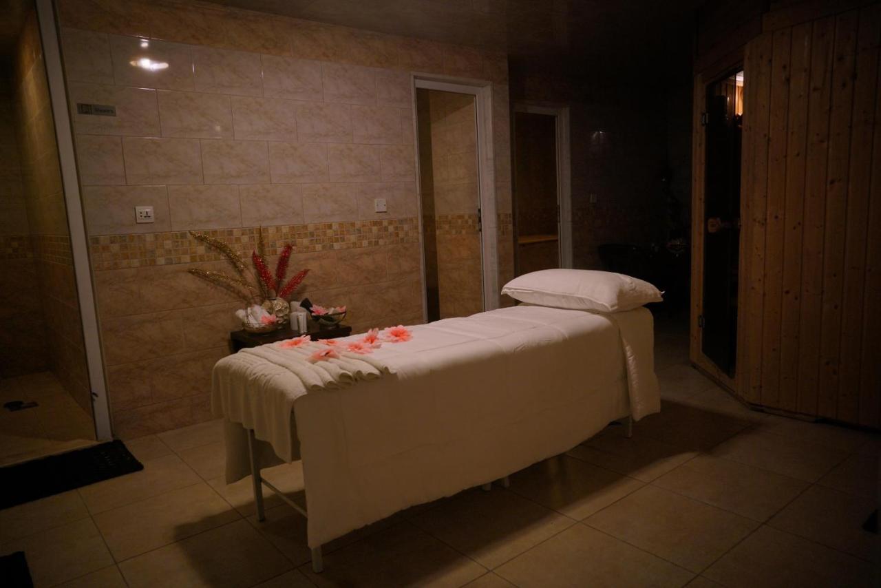 7 Wonders Hotel Вади Муса Екстериор снимка